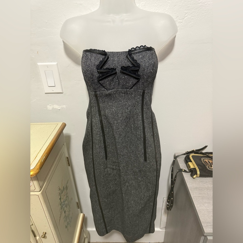 bebe Strapless Black and Gray Dress office siren vintage y2k dress